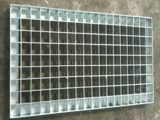 鋼格溝蓋板的優(yōu)勢(shì)以及設(shè)計(jì)要求