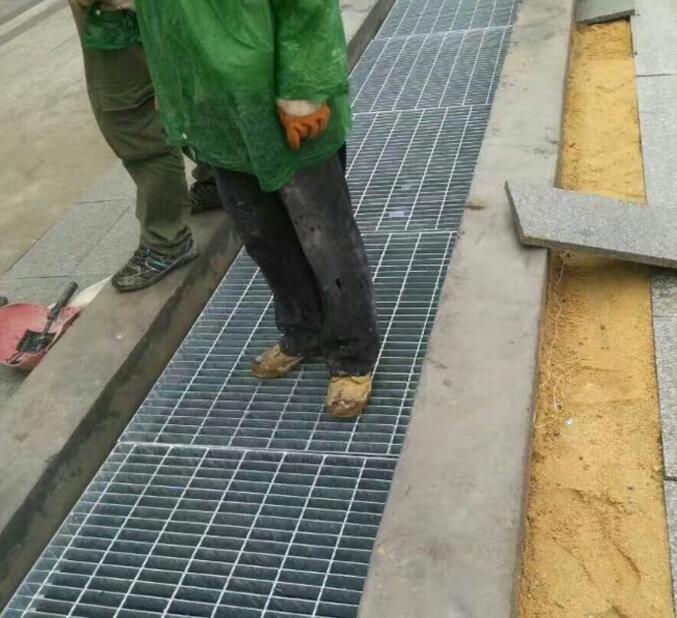 鍍鋅鋼格板包裝與鋼格板承載力@泰江鋼格板