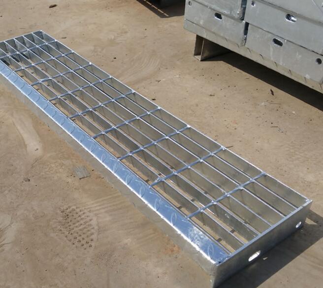 格柵踏步板安裝時一定要注意這些事項@泰江鋼格板